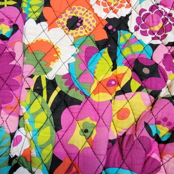 VERA BRADLEY Va Va Bloom Quilted Colorful Floral Shoulder Bag - Picture 4 of 7